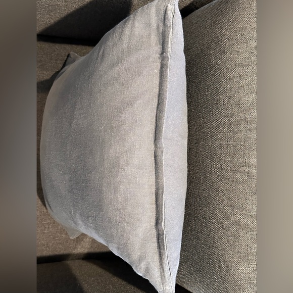 Blue LINEN pillow cover 18” square - Picture 2 of 3